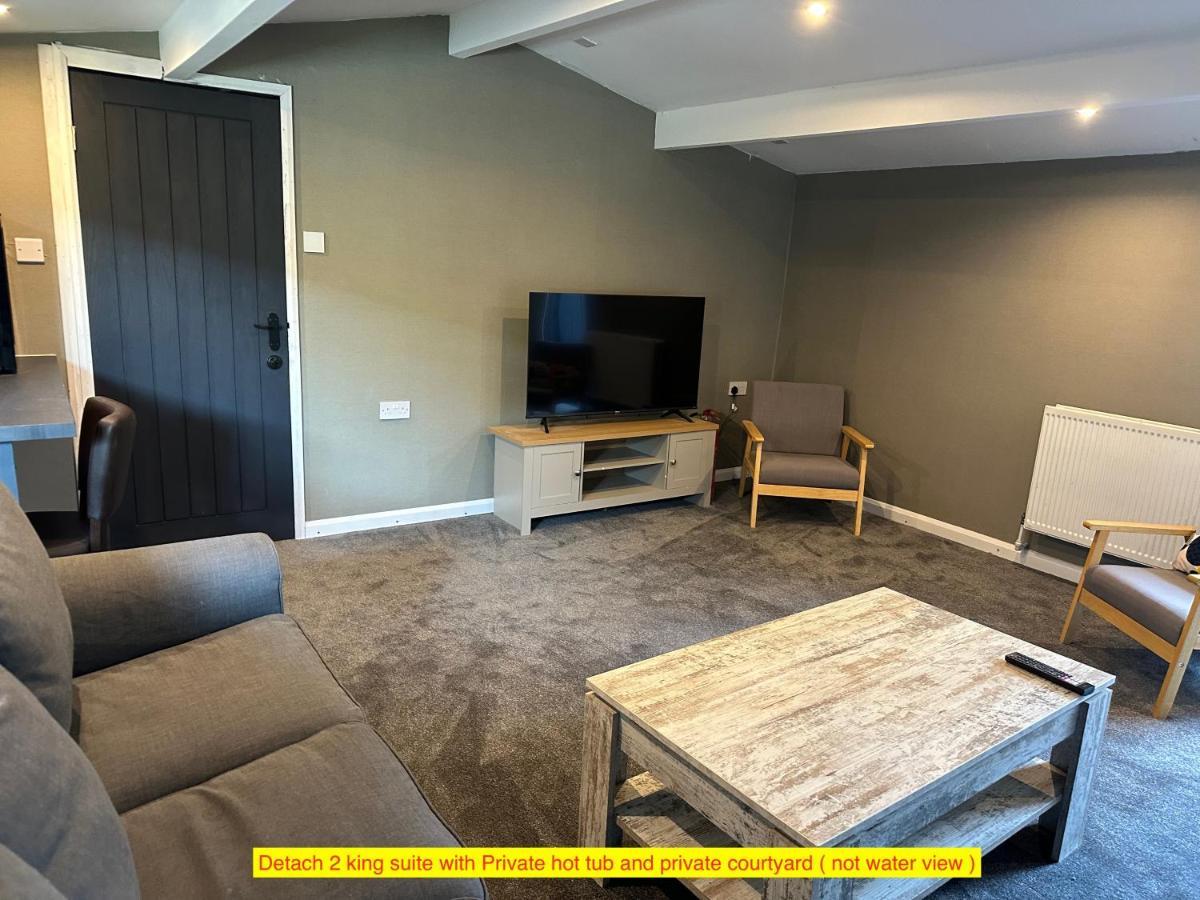 Thewaterfrontlodges Bedworth Exterior foto